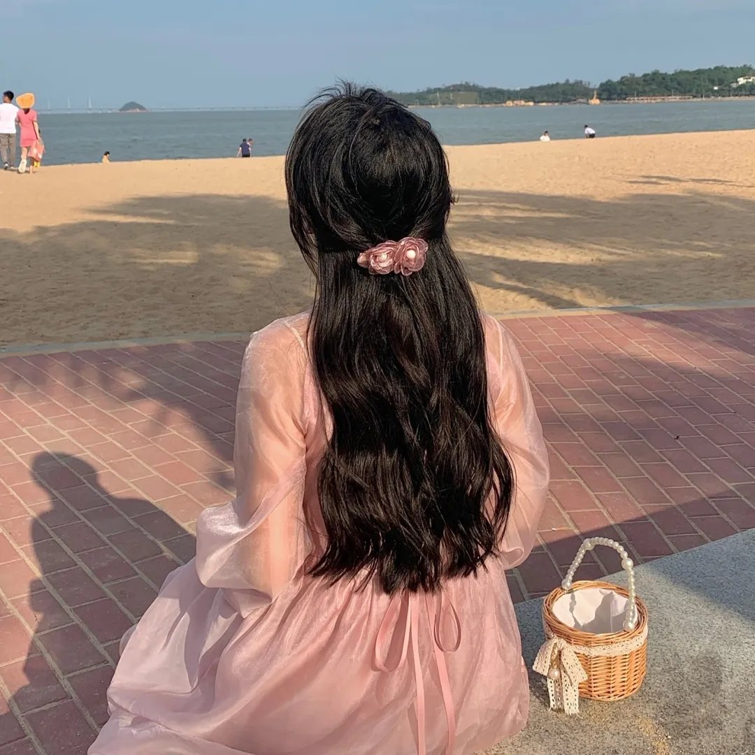 噢，亲爱的莫妮卡